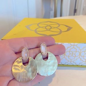 Deena Earrings Pink MOP